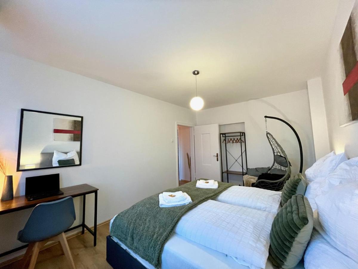 Downtown Apartment By Ninja Spaces - Kingsize-Bett, Kueche, Netflix, Terrasse Wuppertal Exteriér fotografie